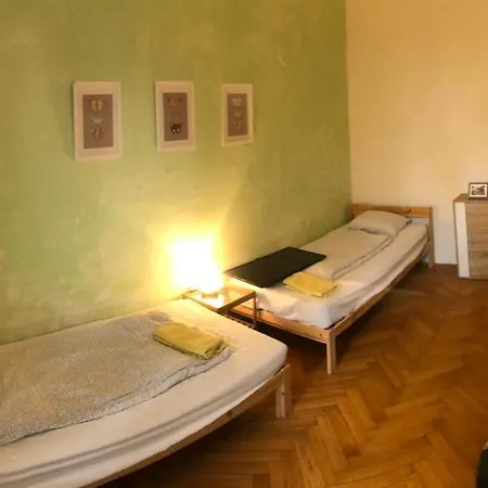 아파트 Quiet Apartment Near City Centre 브르노